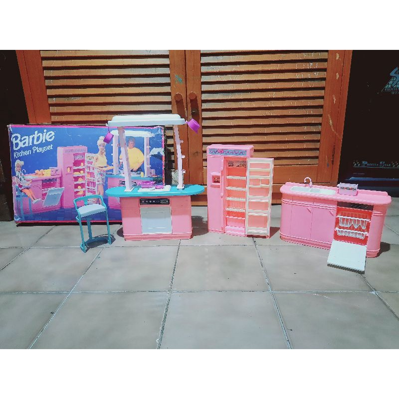 Preloved Barbie Kitchen Playset