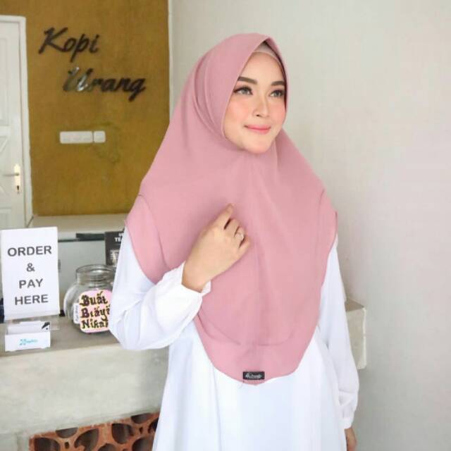 Hijab/ khimar kinara by almirazada bahan cerruti babydoll 2 layer