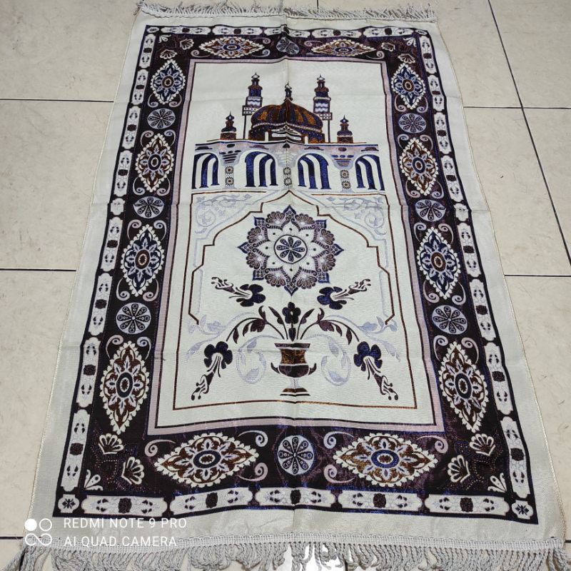 sajadah murah turky chenil rumbai tambang khusus motif kabah dan mesjid khusus warna putih bahan tebal