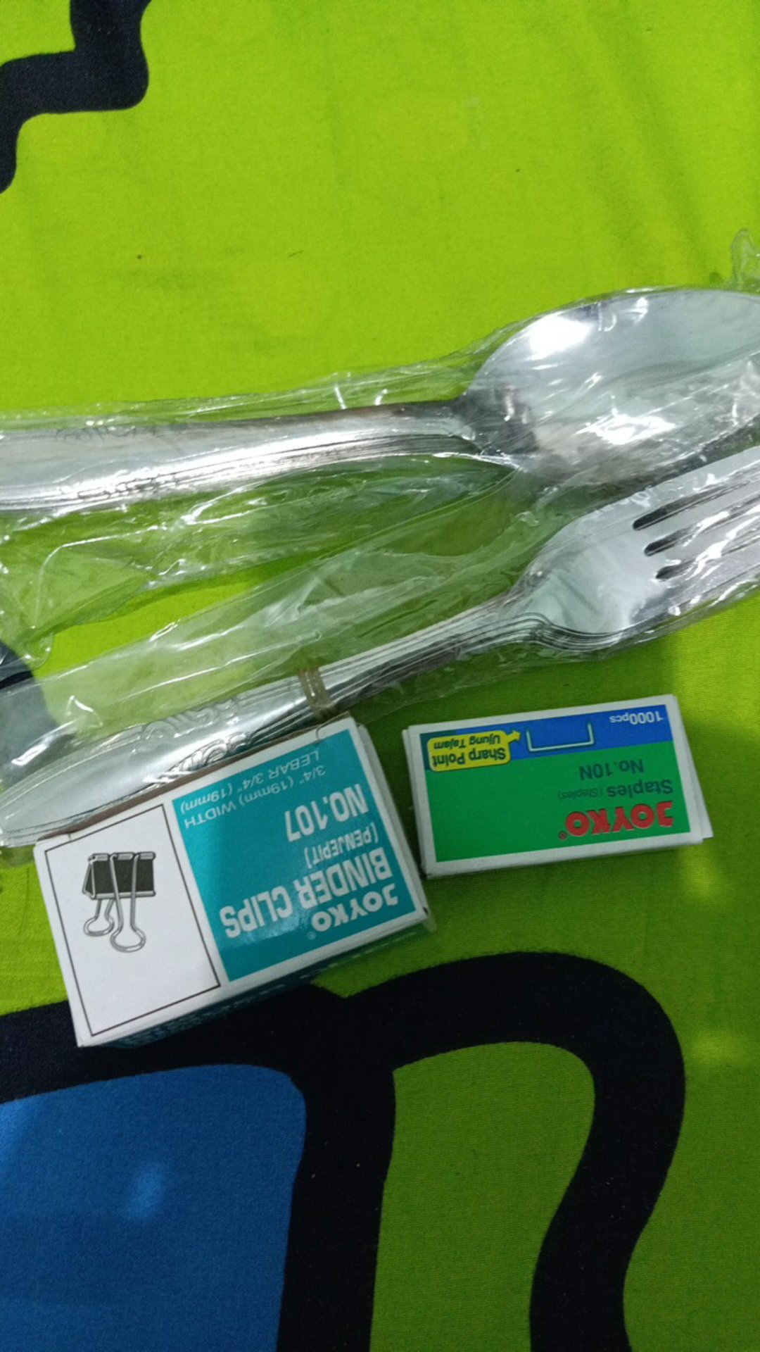 Parutan Keju Bahan Stainless Praktis Serbaguna