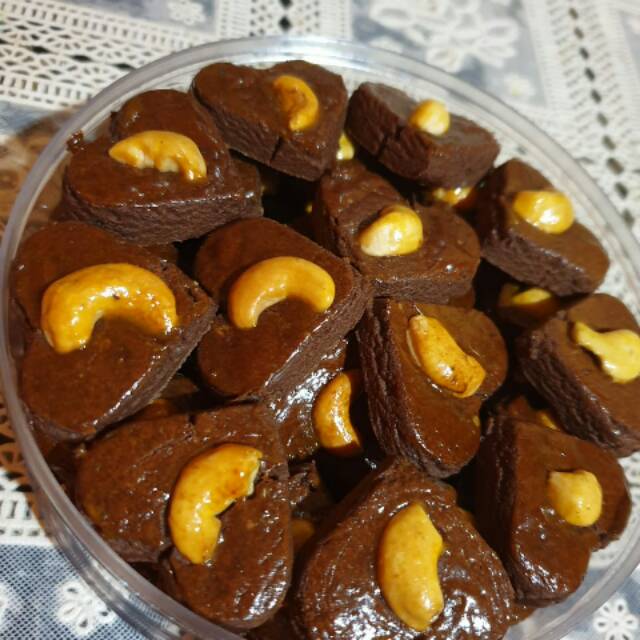 

Kue coklat mede