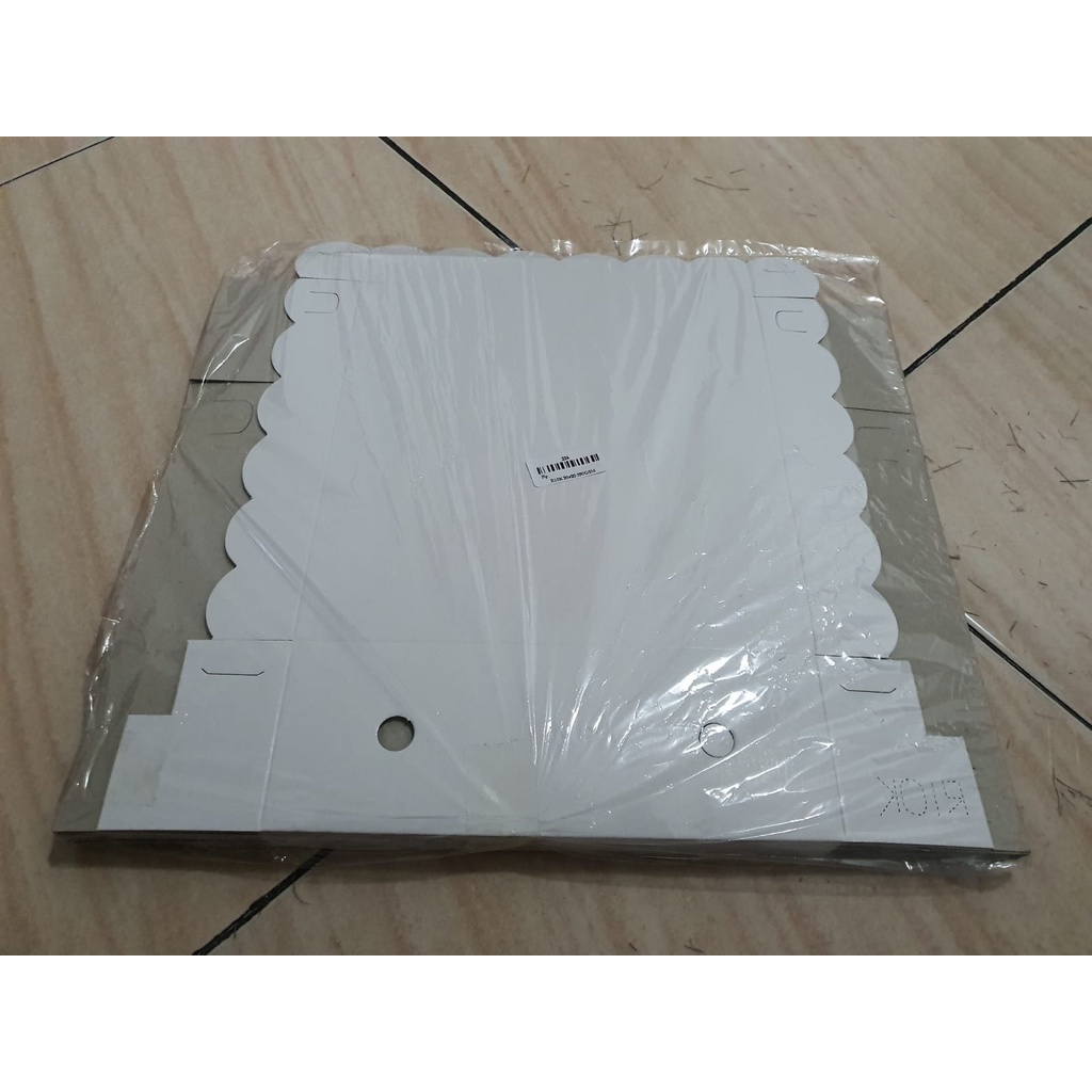 Dus Polos R10K 350 Gsm 20×20×7 SMP Isi 10 Lembar ||  Box Dos Kotak Kardus Nasi Snack Hajatan 20x20