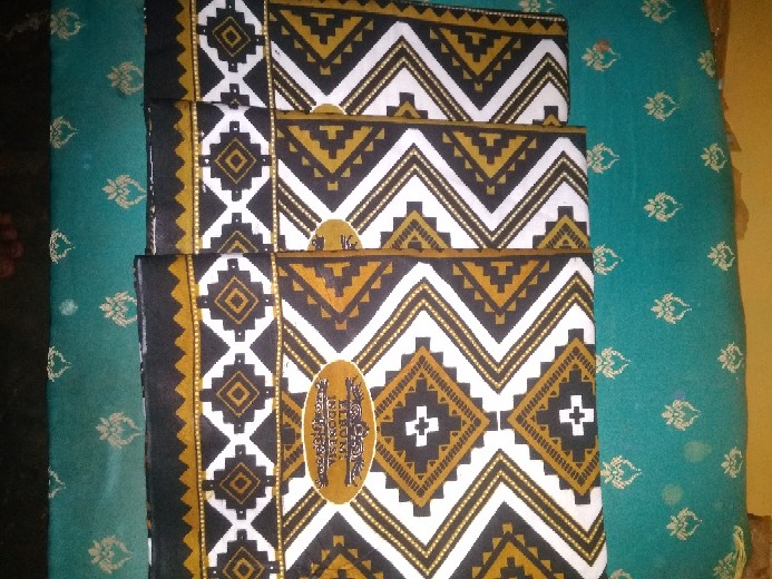 Sarung Batik Pekalongan. Motif Pintu Aceh