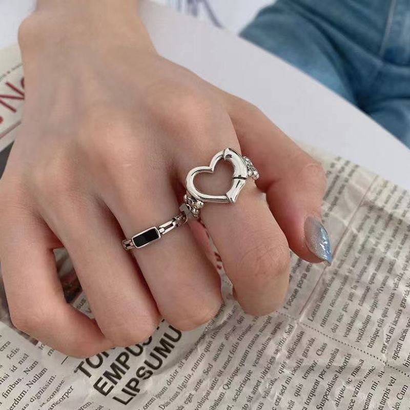 2pcs / Set Cincin Jari Telunjuk Model Terbuka Desain Hati Hollow Untuk Wanita