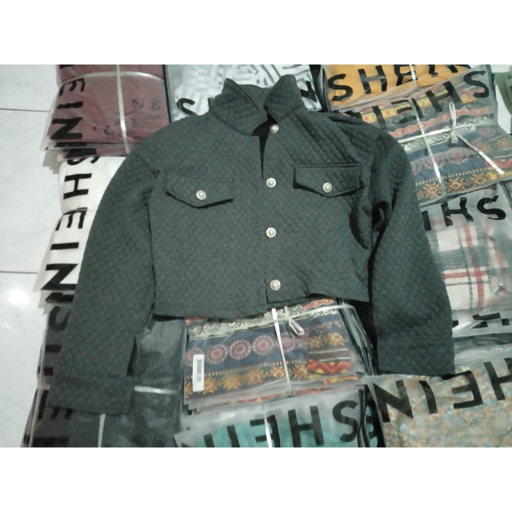 SHEIN Sweatshirt Cardigan Bahan Tebal