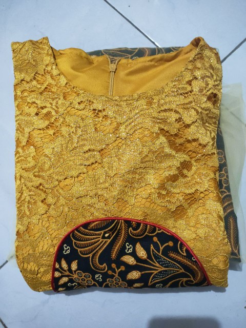 Batik Couple Kebaya Set Elsa Series Tunangan Lamaran Wisuda Kondangan Kekinian 2021