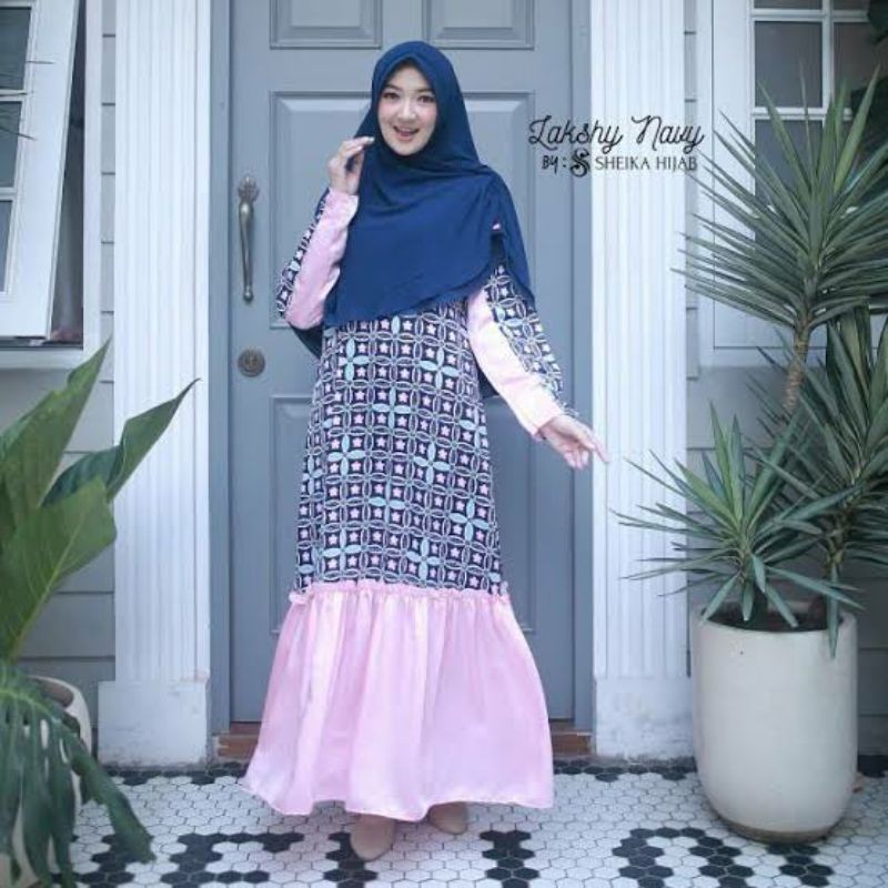 Preloved Lakshy Dress Set by Sheika Hijab