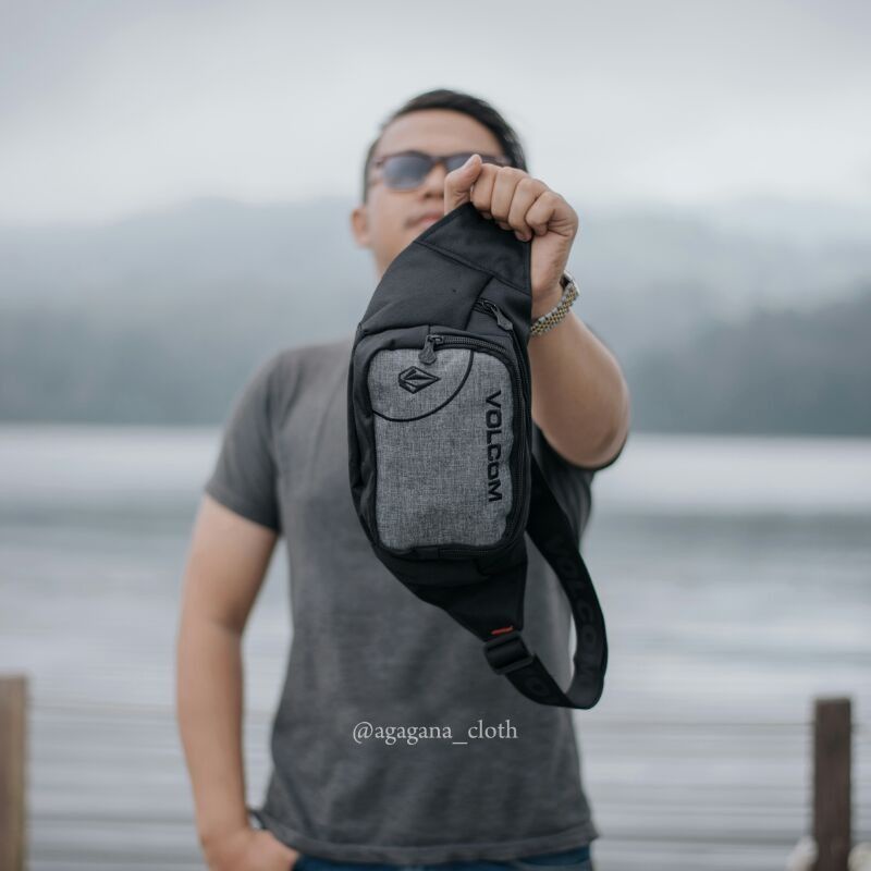 TAS SURFING/WAISTBAG/TAS SELEMPANG/SLEMPANG/WESBEG/TAS SEPEDA TERBARU VOLCOM LOGO PLAT BESI ORIGINAL