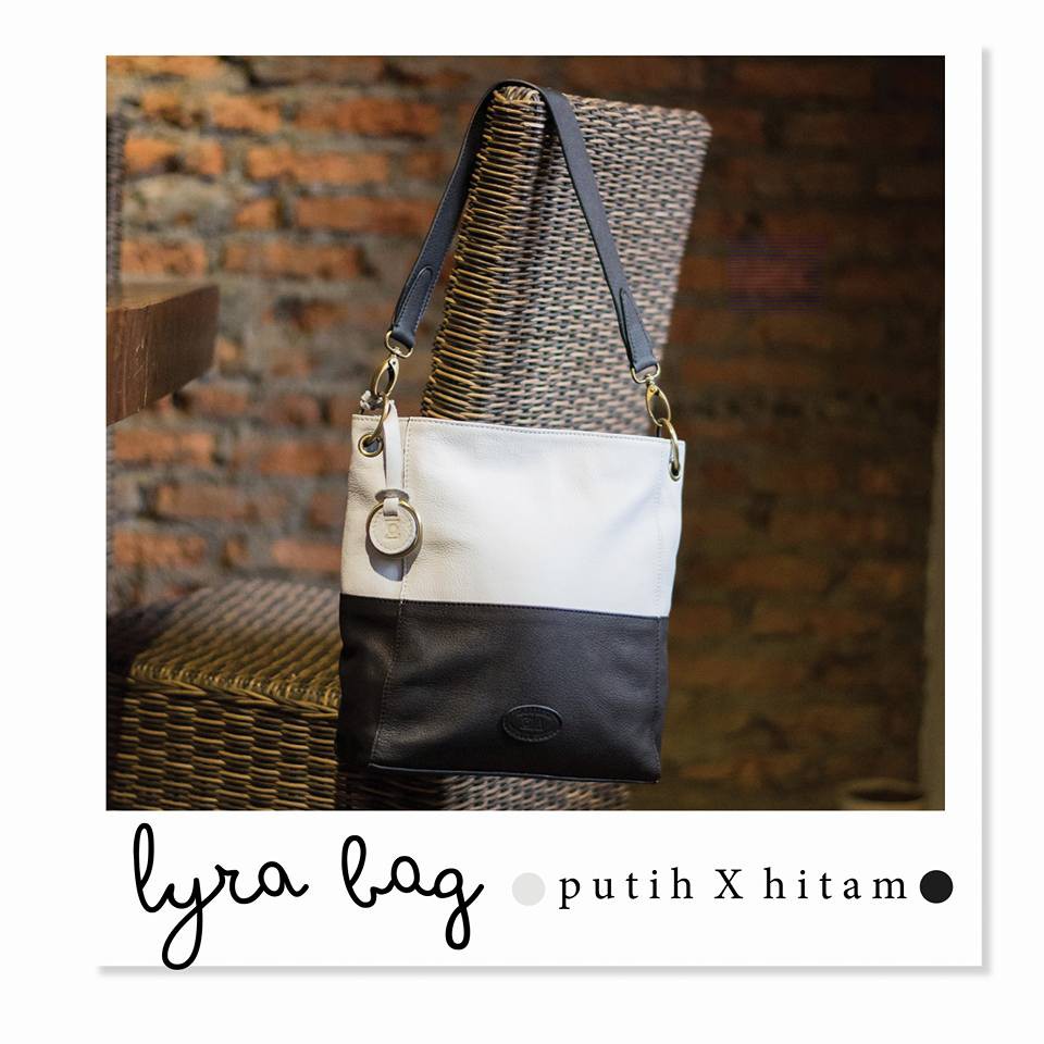 

Lyra Bag Tas Kulit Asli