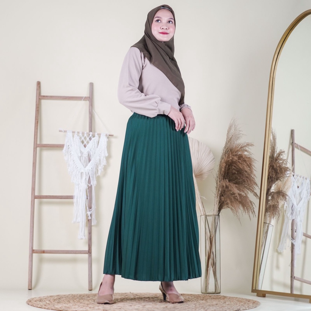 ROK PLISKET PREMIUM-HIJAU BOTOL 256