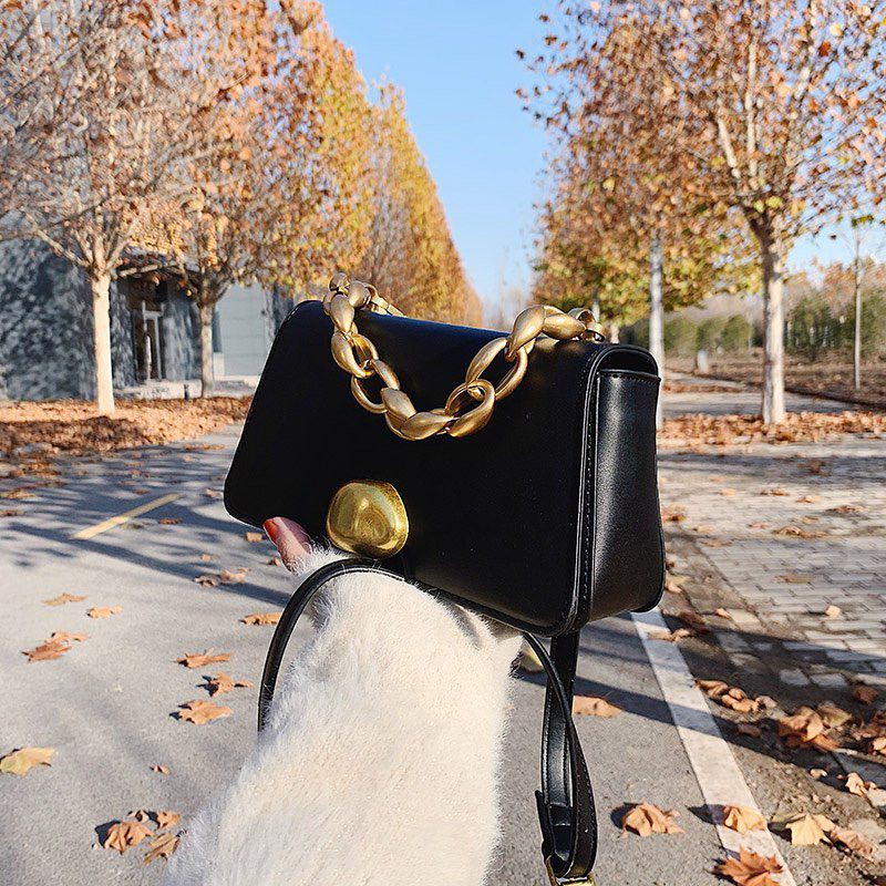 CK Metallic Accent Trapeze Shoulder Bag / tas import