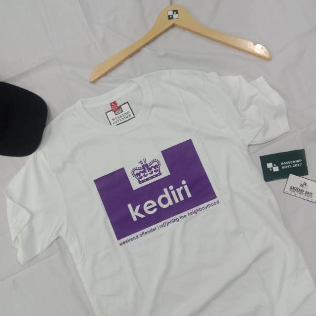 Kaos T shirt weekend offender city series kediri white