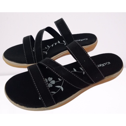 Sandal wanita selempang kickers selop casual slop asli original sendal flop kasual slip on perempuan dewasa cewek remaja simpel elegan bagus mewah kondangan pesta bermerek sehari hari empuk nyaman terbaru kekinian murah promo cuci gudang gratis ongkir COD