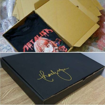 

Kardus Box Baju 35,5 x 25 x 4,5 cm LS Kardus /Karton/Polos/Pizza/Hampers/Kue/Hantaran