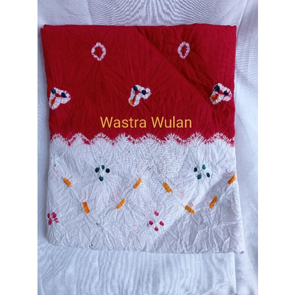 Jumputan Tumpal Merah-Putih