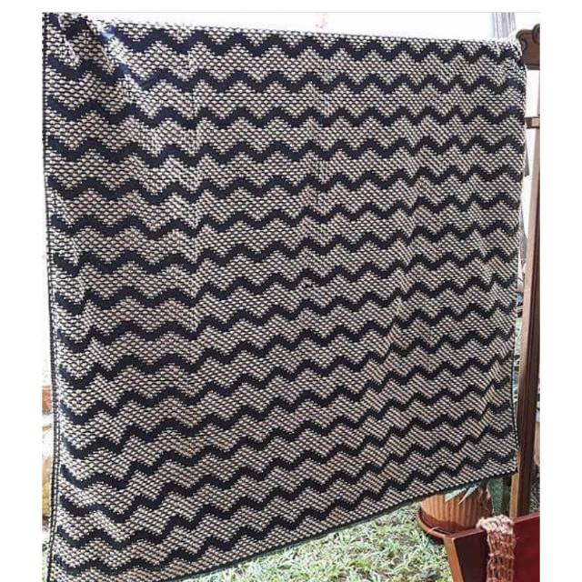 Kain Tenun Sutra Garut Bulu