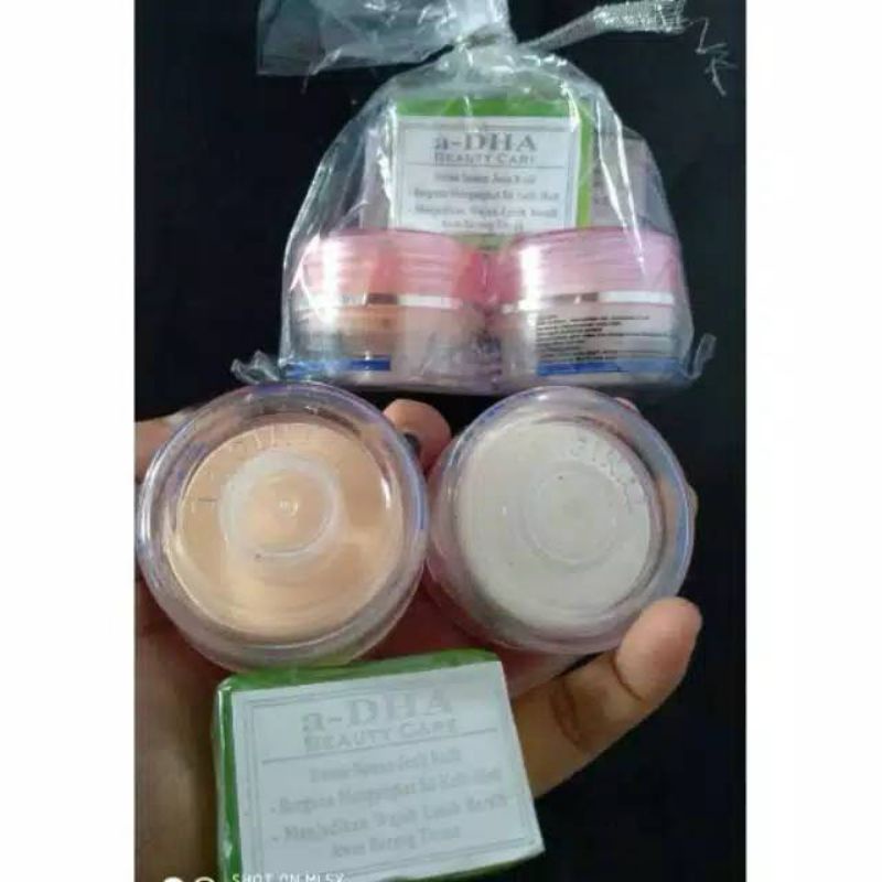 Cream Adha Pink