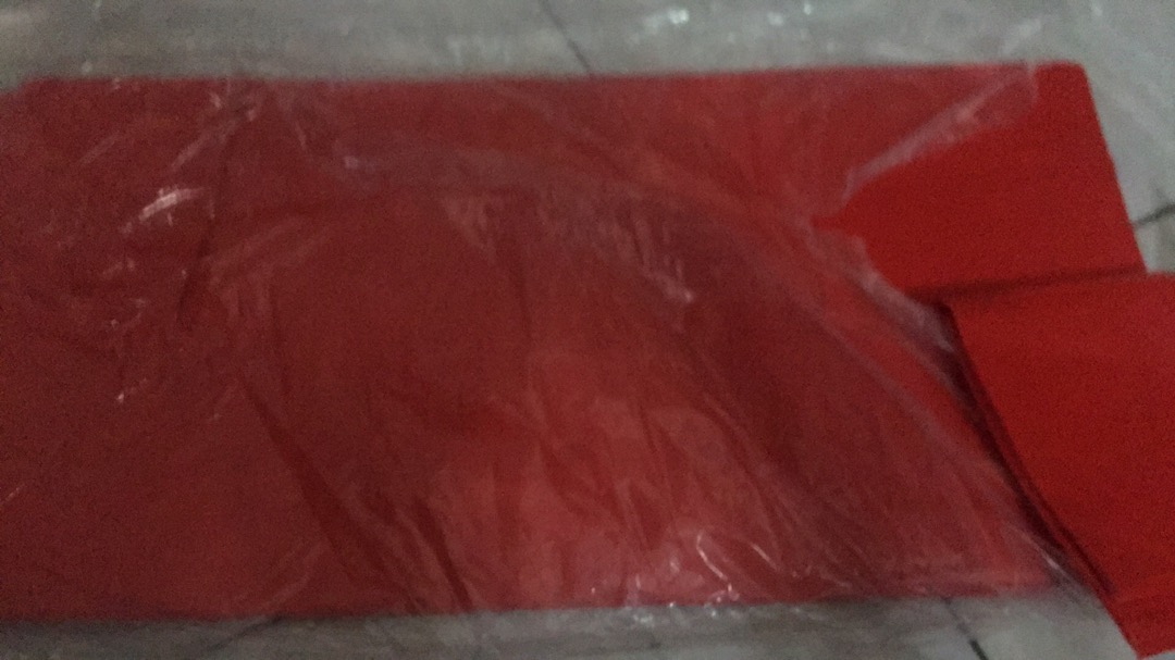 Kantong Kresek Tebal Merah Ukuran 50 / Kantong Plastik Hd 500 Gram