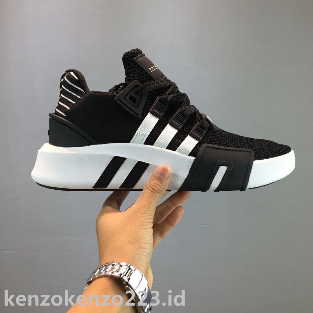 cq2993 adidas