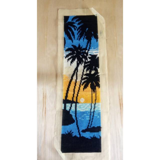 Kristik / kruistik orchid pemandangan jadi