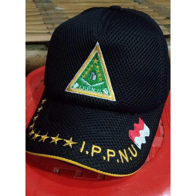 topi jaring IPPNU