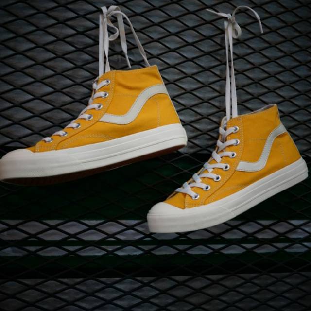Sepatu Vans & Converse original dri Indonesian asli sun flower public & BTS 70s  high