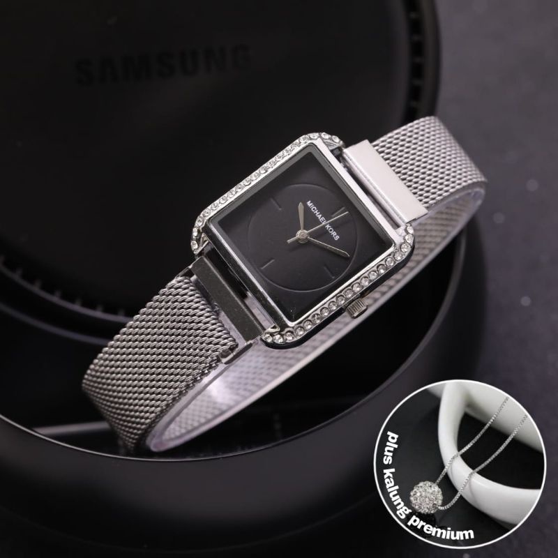 JAM TANGAN WANITA MK MAGNET RANTAI PASIR FREE KALUNG RANDOM DIAMETER 2,4CM