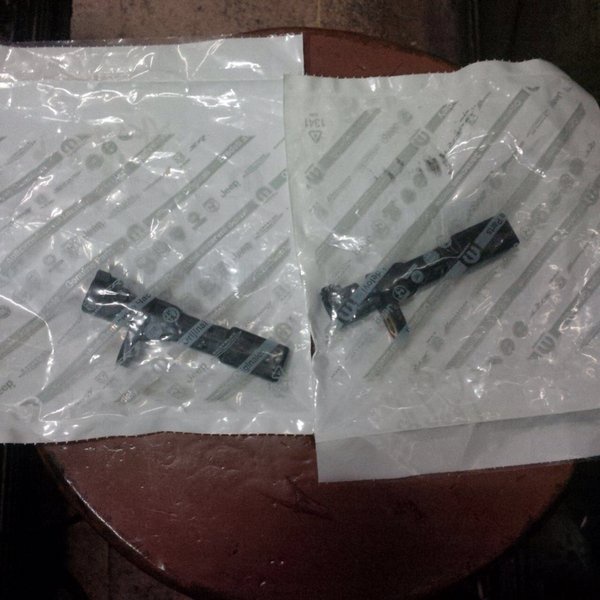 SENSOR ABS BELAKANG JEEP WRANGLER JK/RUBICON