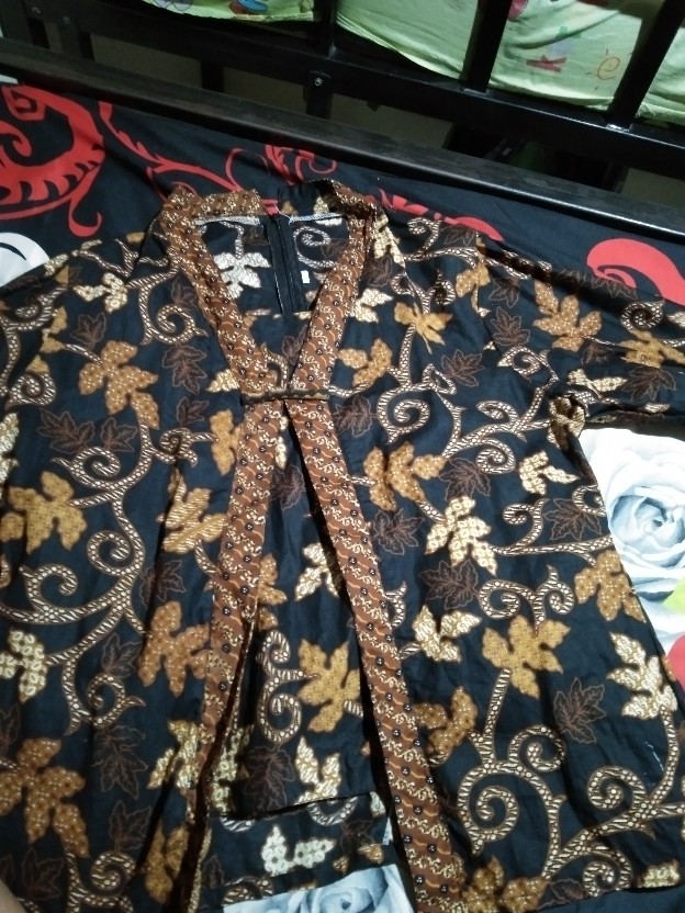 Blouse Batik Motif Jamu Gendong