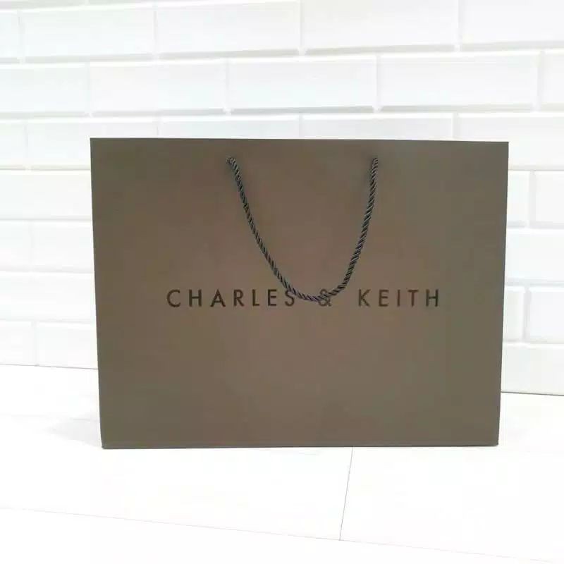 

PAPERBAG CHARLES N KEITH
