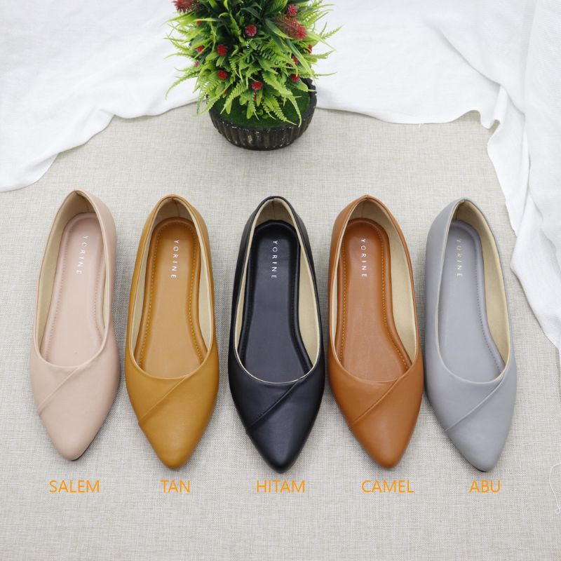 Sepatu Wanita Marsha Ujung Lancip/Yorine