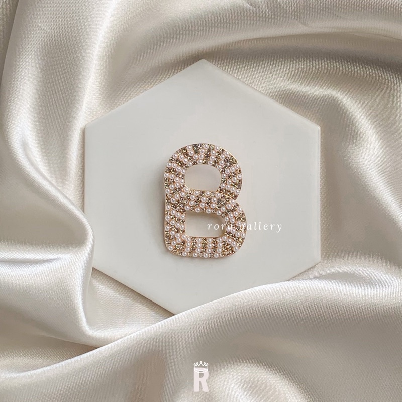Rora PART 1 NEW BROOCH | BROS BUTTONSCARVES | Rora Gallery-K gold