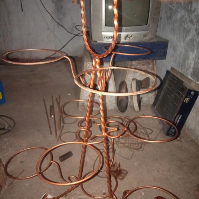 (SaleJualDijual) Rak Besi Pot Bunga 10 Lubang - Putih (TbkBerkualitas)