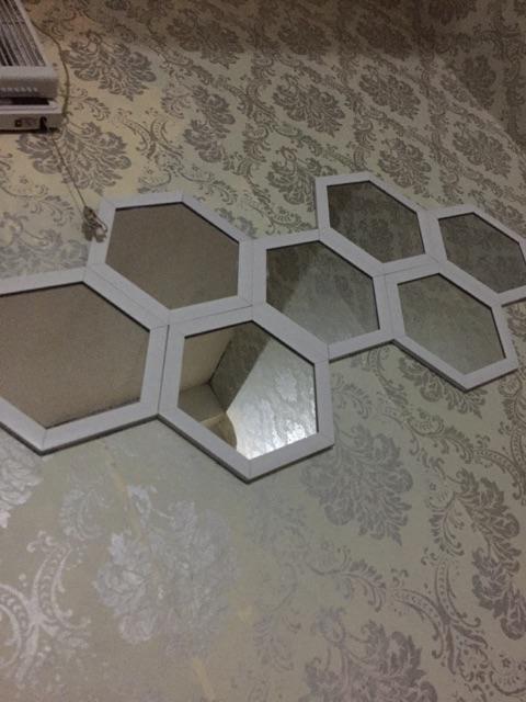 Kaca Hexagon Mirror Diameter 30 Centi Tinggal Tempel... Kwalitas Ok. Harga Murah Banget