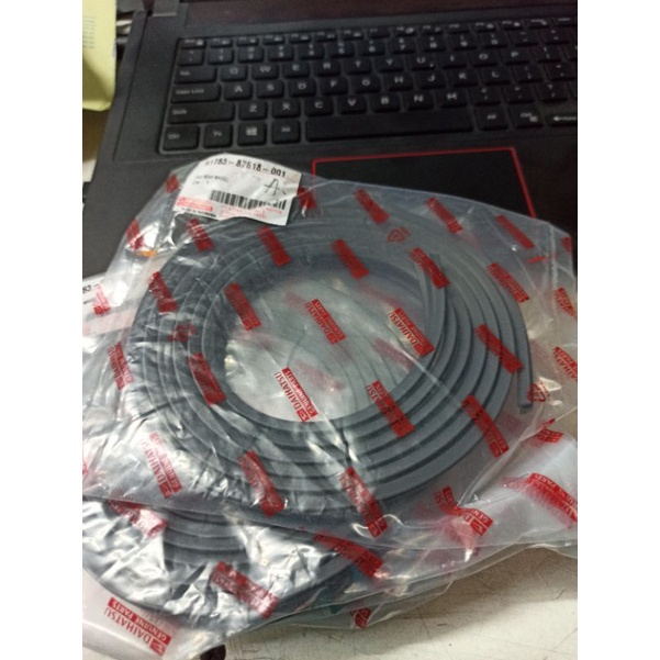 ORIGINAL karet overfender daihatsu taft / feroza / rocky diesel