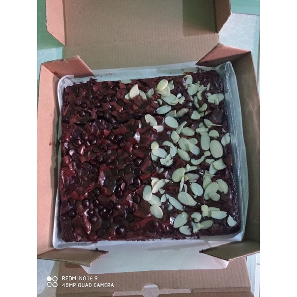 

Fudgy Brownis uk.20x20cm
