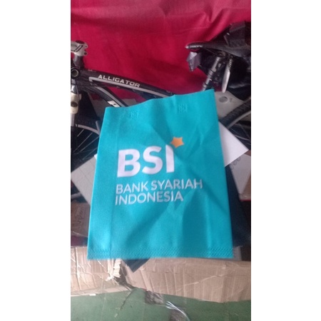 

tas goodie bag murah custom untuk partai kampanye promosi usaha gathering pilpres pemilu event ultah