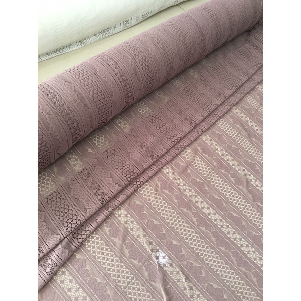 Bahan Kain Brokat Brukat Halus Lace Motif Salur Crown Warna Dusty Puple Ungu Taro