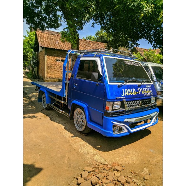 BEMPER DEPAN+SEPAKBOR DEPAN l300 model m18
