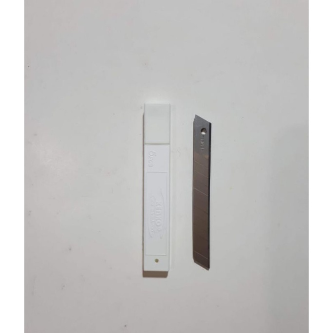 

Mata Pisau Isi Cutter Blade Kecil A-100 1 tube