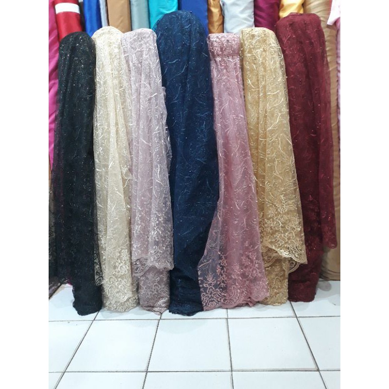 MURAH Kain bahan tulle akar mutiara bordir pinggiran / bahan kebaya / bahan brokat tulle (daun)