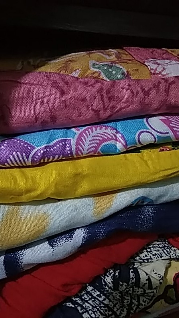 Kemeja Batik Cowok Lengan Pendek