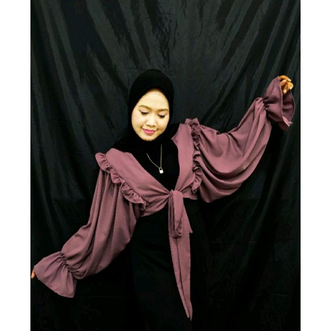 TASYA FARASYA RUFFLE OUTER CROP