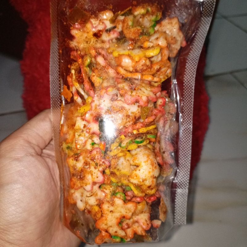 

kerupuk seblak bintang(100 gr) kmasan poch