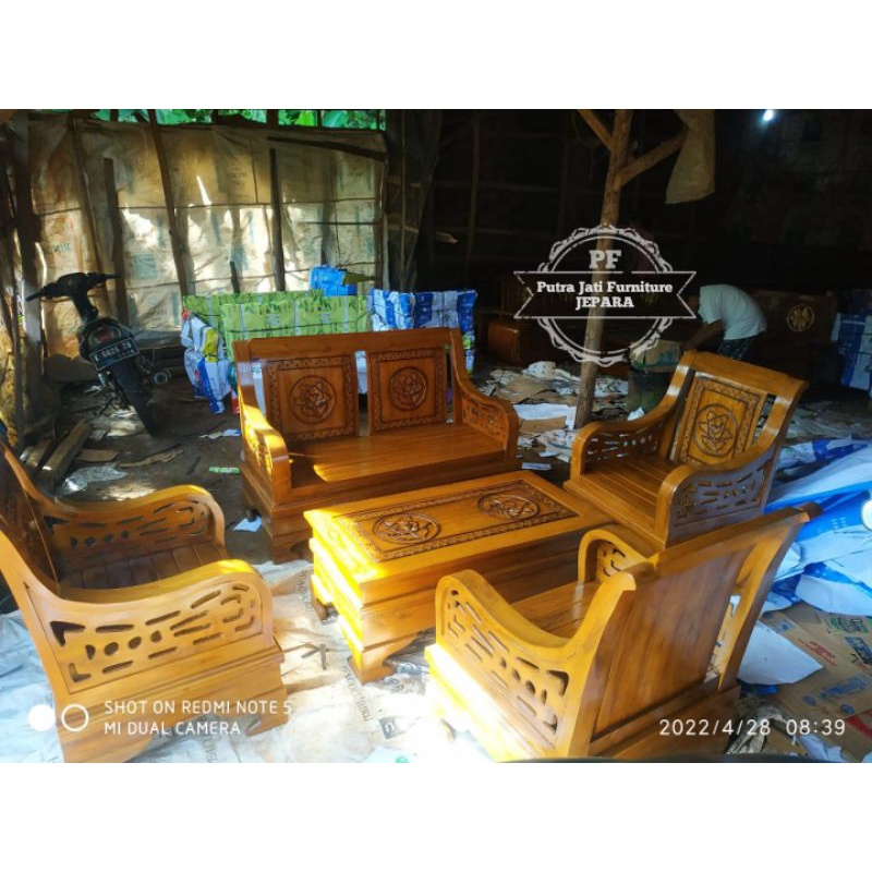Kursi Tamu Meja Tamu Ruangan Rumah Kayu Jati Jepara