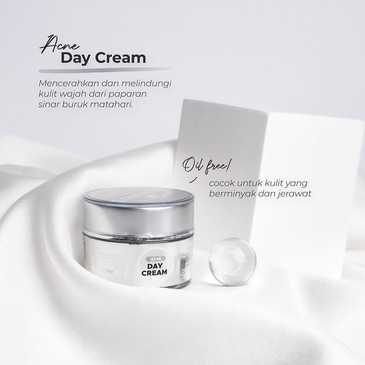 Acne Day Cream Krim Benings Indonesia Skincare by Dokter Oky Ukuran 10 gr - Bebas Acne 2-3 Minggu