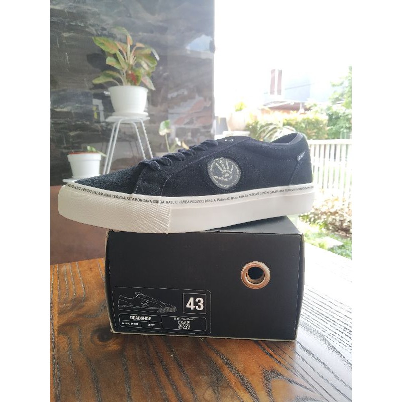 Sepatu Deadsquad deadshoe versi 1