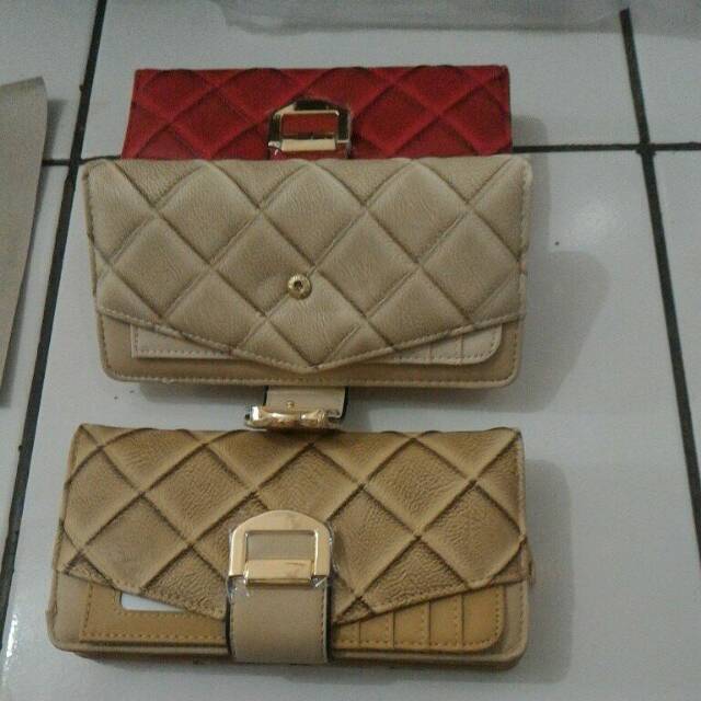 Dompet wanita