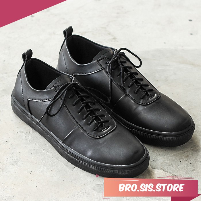 WOLF SNEAKERS BLACK Sneakers Bandung Sepatu Cowok Sneakers Pria Sepatu Murah Sepatu Sneakers