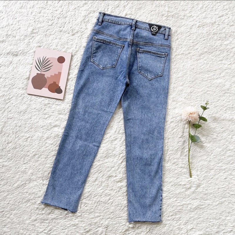 SKINNY RIPPED JEANS 4730